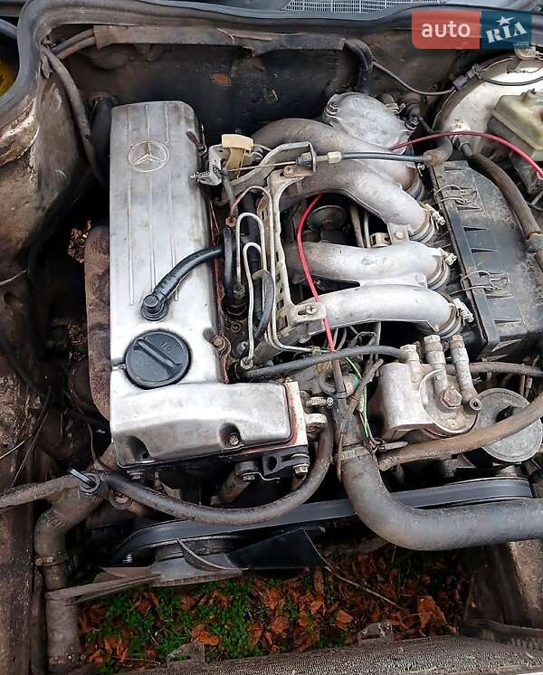 Седан Mercedes-Benz E-Class 1986 в Балаклії фото 8 Седан Mercedes-Benz E-Class 1986 в Балаклії