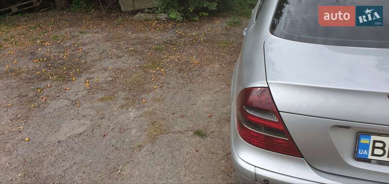 Седан Mercedes-Benz E-Class 2003 в Ровно фото 13 Седан Mercedes-Benz E-Class 2003 в Ровно