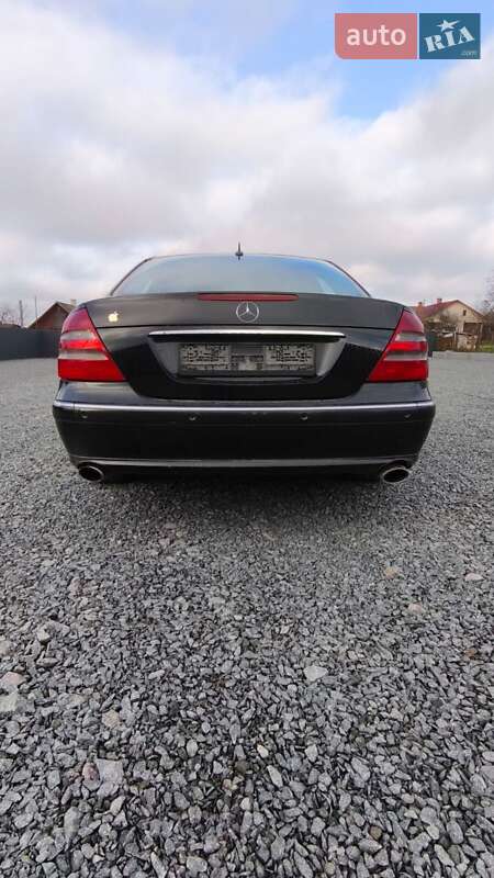 Седан Mercedes-Benz E-Class 2006 в Рокитном