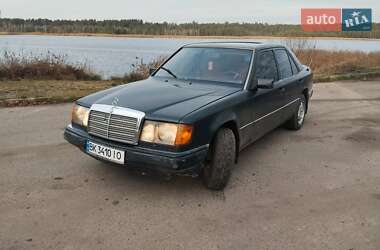 Седан Mercedes-Benz E-Class 1989 в Рокитном