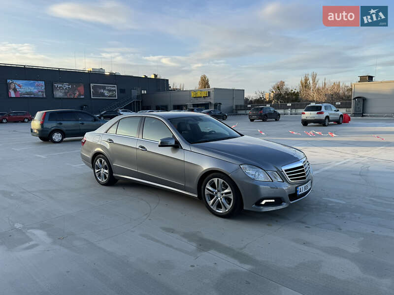 Седан Mercedes-Benz E-Class 2010 в Киеве фото 4 Седан Mercedes-Benz E-Class 2010 в Киеве