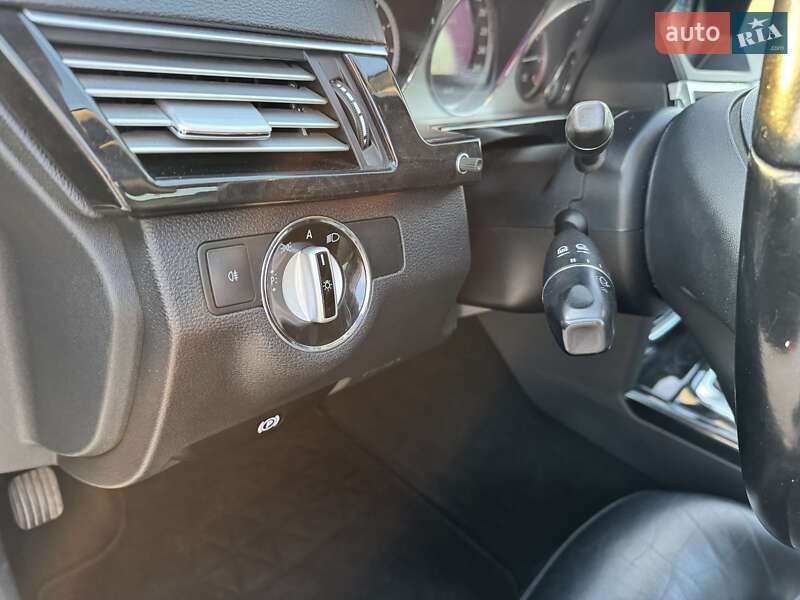Седан Mercedes-Benz E-Class 2010 в Киеве фото 34 Седан Mercedes-Benz E-Class 2010 в Киеве