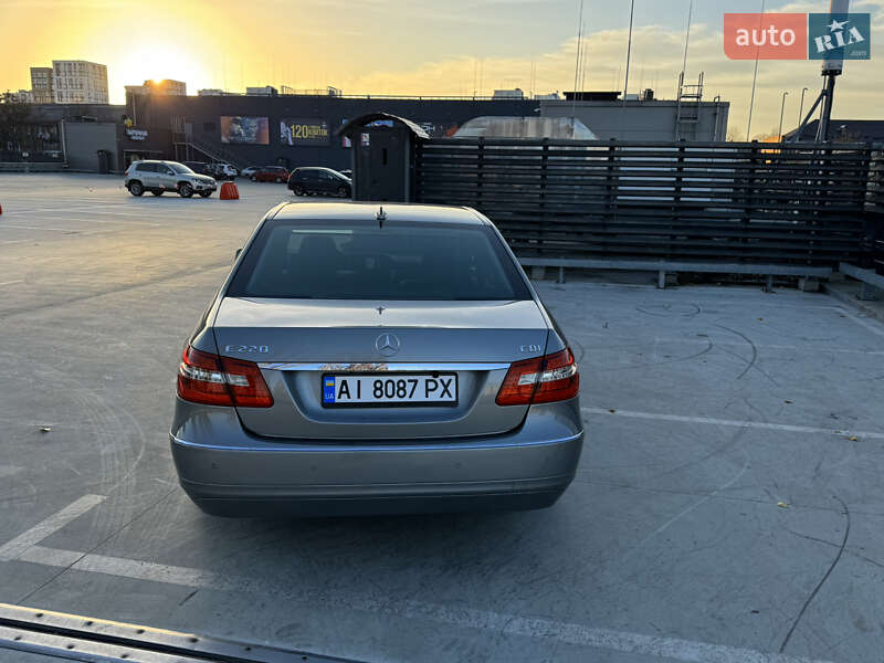 Седан Mercedes-Benz E-Class 2010 в Киеве фото 42 Седан Mercedes-Benz E-Class 2010 в Киеве