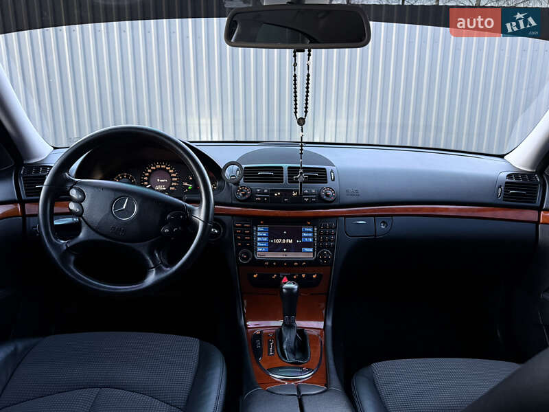 Седан Mercedes-Benz E-Class 2007 в Львові фото 28 Седан Mercedes-Benz E-Class 2007 в Львові
