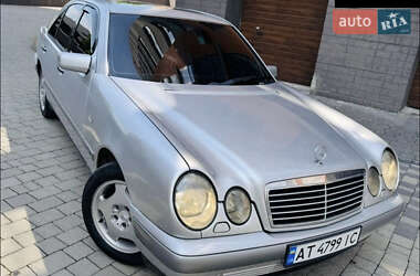 Седан Mercedes-Benz E-Class 1996 в Павлограді
