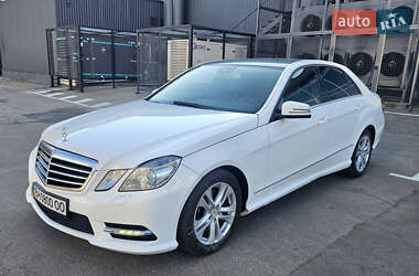 Седан Mercedes-Benz E-Class 2012 в Одесі