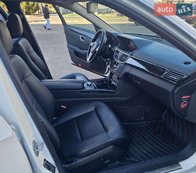 Седан Mercedes-Benz E-Class 2012 в Одесі фото 23 Седан Mercedes-Benz E-Class 2012 в Одесі