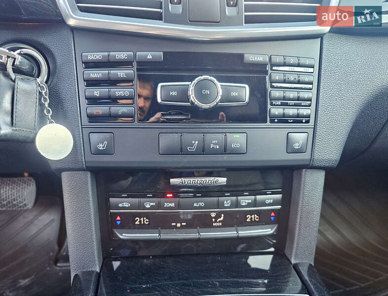 Седан Mercedes-Benz E-Class 2012 в Одесі фото 33 Седан Mercedes-Benz E-Class 2012 в Одесі