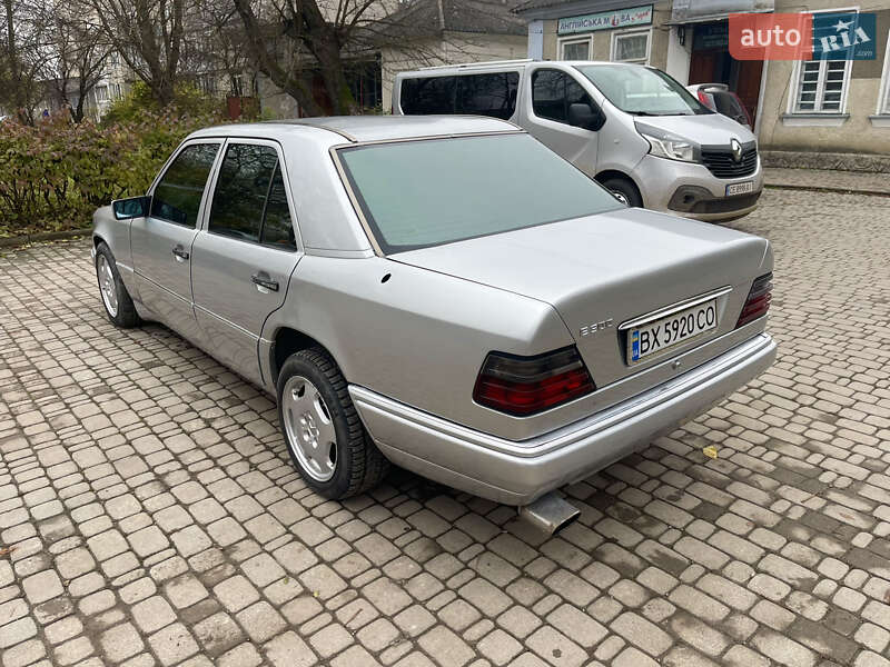 Седан Mercedes-Benz E-Class 1995 в Хотині фото 5 Седан Mercedes-Benz E-Class 1995 в Хотині