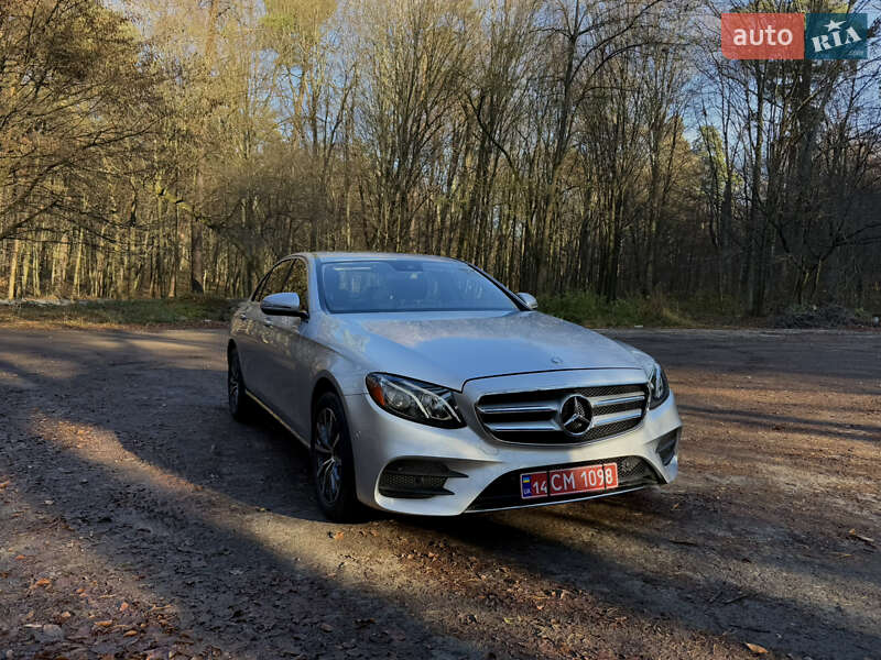 Седан Mercedes-Benz E-Class 2018 в Львове
