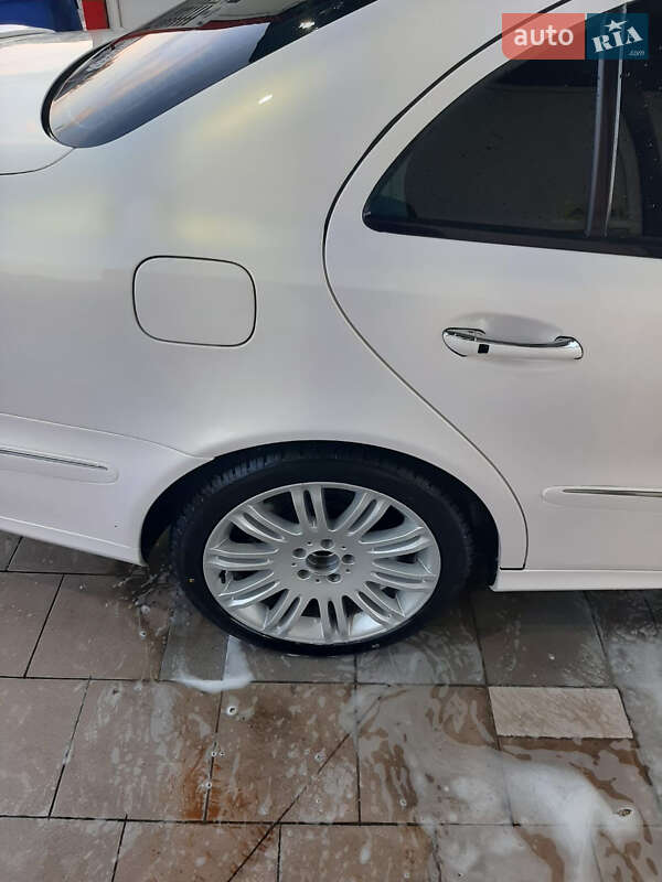 Седан Mercedes-Benz E-Class 2007 в Одесі фото 36 Седан Mercedes-Benz E-Class 2007 в Одесі
