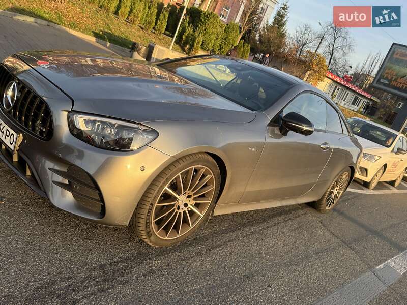Купе Mercedes-Benz E-Class 2020 в Киеве фото 14 Купе Mercedes-Benz E-Class 2020 в Киеве