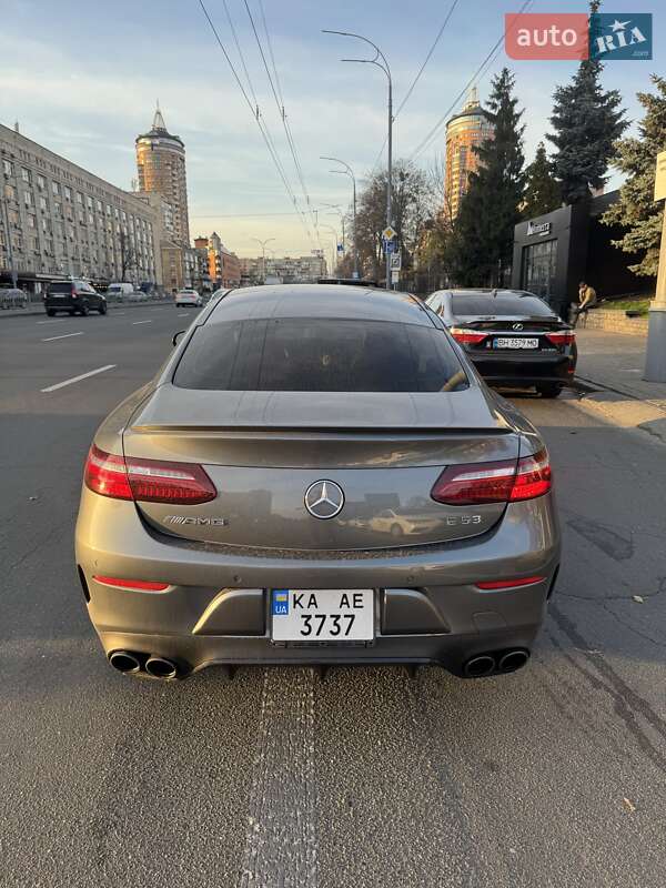 Купе Mercedes-Benz E-Class 2020 в Киеве фото 19 Купе Mercedes-Benz E-Class 2020 в Киеве