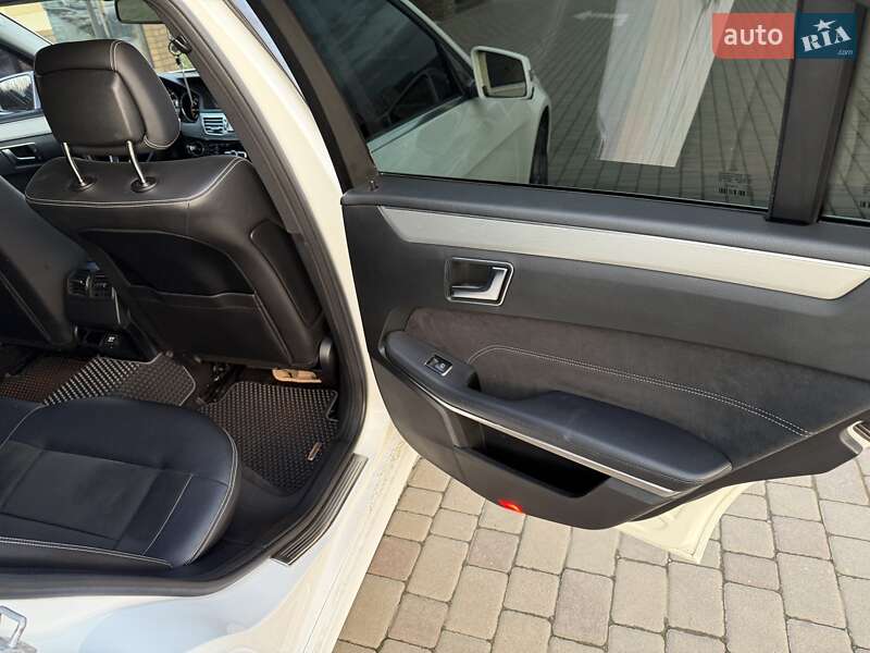 Седан Mercedes-Benz E-Class 2013 в Чернівцях фото 22 Седан Mercedes-Benz E-Class 2013 в Чернівцях