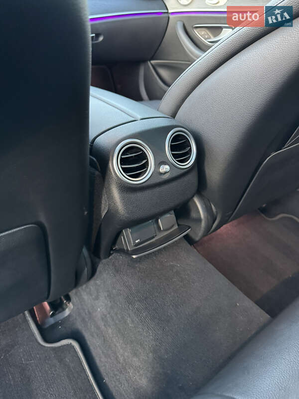 Седан Mercedes-Benz E-Class 2019 в Львове фото 27 Седан Mercedes-Benz E-Class 2019 в Львове