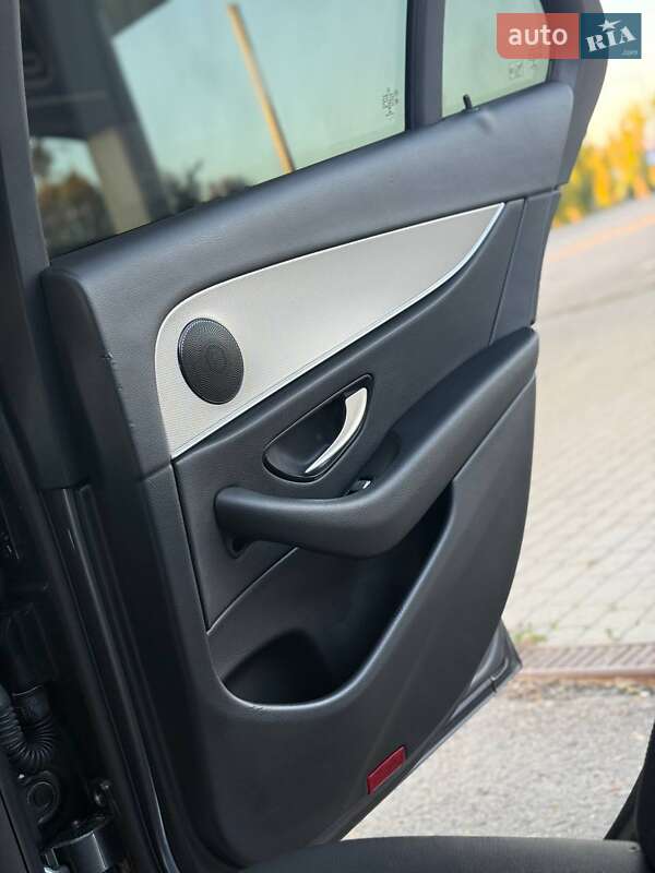 Седан Mercedes-Benz E-Class 2017 в Самборе фото 47 Седан Mercedes-Benz E-Class 2017 в Самборе