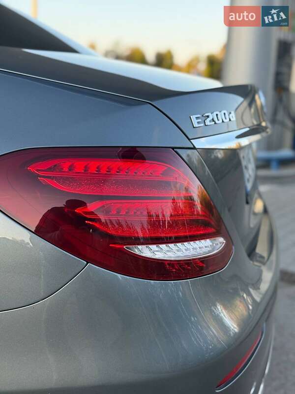 Седан Mercedes-Benz E-Class 2017 в Самборе фото 37 Седан Mercedes-Benz E-Class 2017 в Самборе