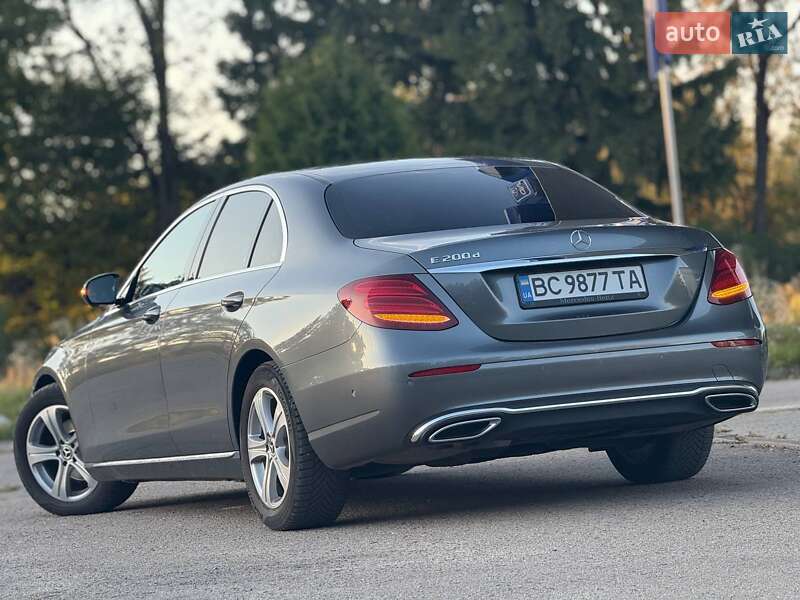 Седан Mercedes-Benz E-Class 2017 в Самборе фото 18 Седан Mercedes-Benz E-Class 2017 в Самборе