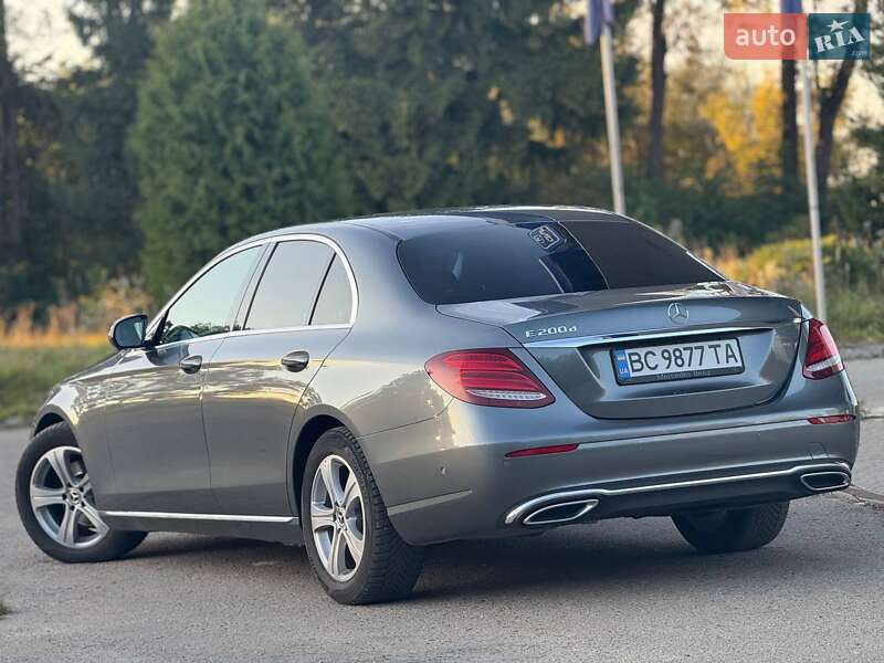 Седан Mercedes-Benz E-Class 2017 в Самборе фото 21 Седан Mercedes-Benz E-Class 2017 в Самборе
