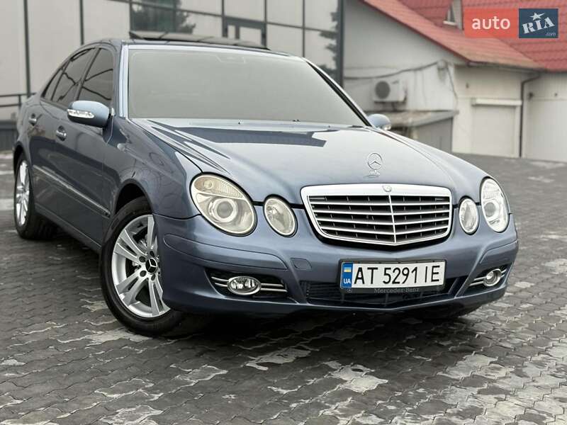 Седан Mercedes-Benz E-Class 2004 в Черновцах