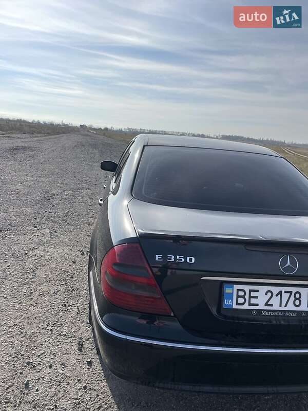 Седан Mercedes-Benz E-Class 2005 в Погребище фото 3 Седан Mercedes-Benz E-Class 2005 в Погребище