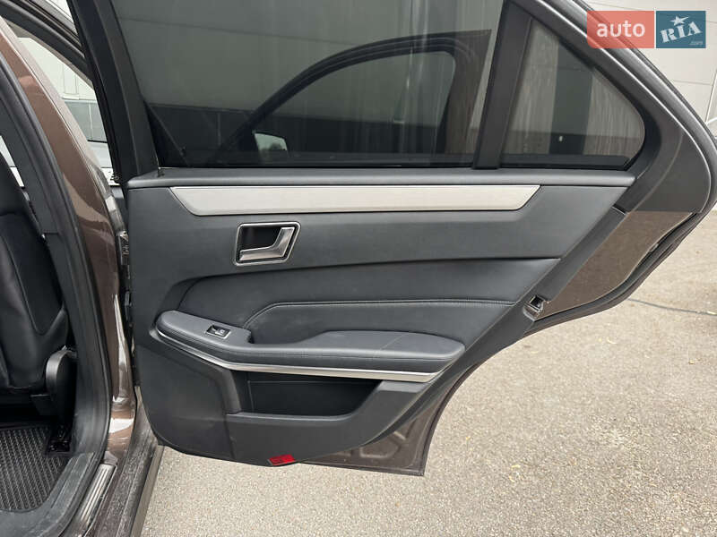Седан Mercedes-Benz E-Class 2014 в Киеве фото 12 Седан Mercedes-Benz E-Class 2014 в Киеве
