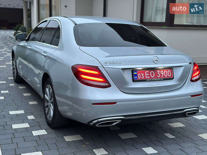 Седан Mercedes-Benz E-Class 2017 в Ужгороді фото 3 Седан Mercedes-Benz E-Class 2017 в Ужгороді