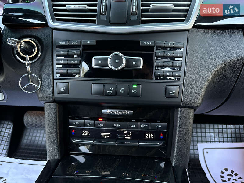 Седан Mercedes-Benz E-Class 2012 в Дрогобыче