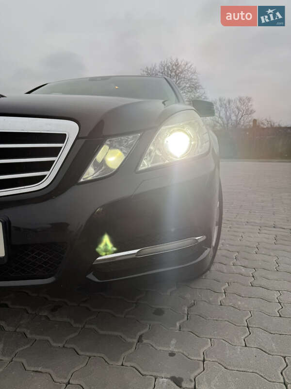 Седан Mercedes-Benz E-Class 2011 в Бориславі фото 46 Седан Mercedes-Benz E-Class 2011 в Бориславі