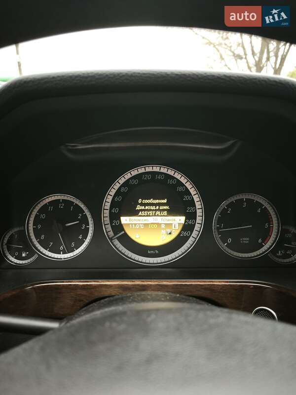 Универсал Mercedes-Benz E-Class 2012 в Ивано-Франковске