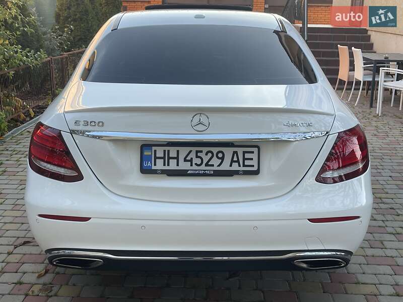 Седан Mercedes-Benz E-Class 2017 в Одесі