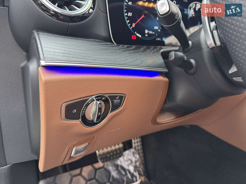 Купе Mercedes-Benz E-Class 2022 в Киеве фото 45 Купе Mercedes-Benz E-Class 2022 в Киеве