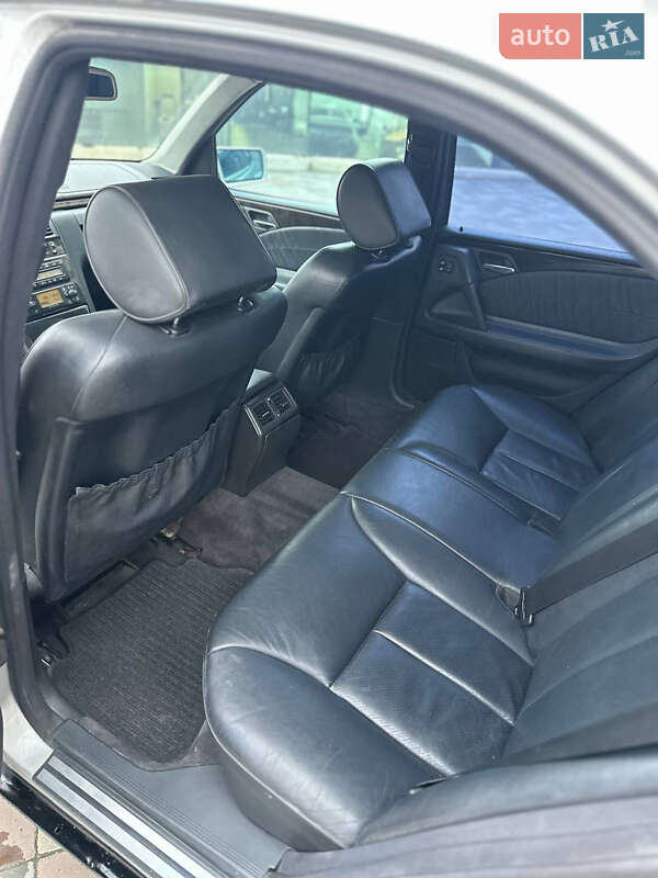 Седан Mercedes-Benz E-Class 1998 в Черкассах