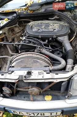 Седан Mercedes-Benz E-Class 1991 в Киеве