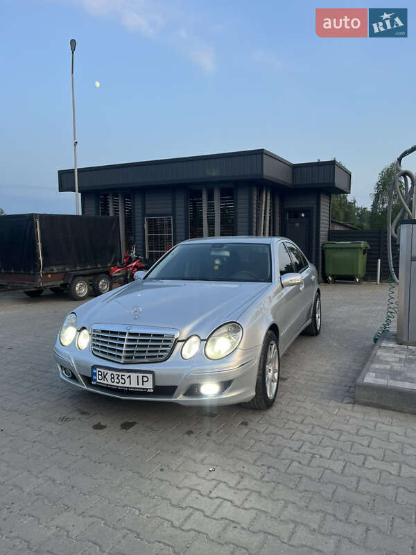 Mercedes-Benz E-Class 2003 Mercedes-Benz E-Class 2003