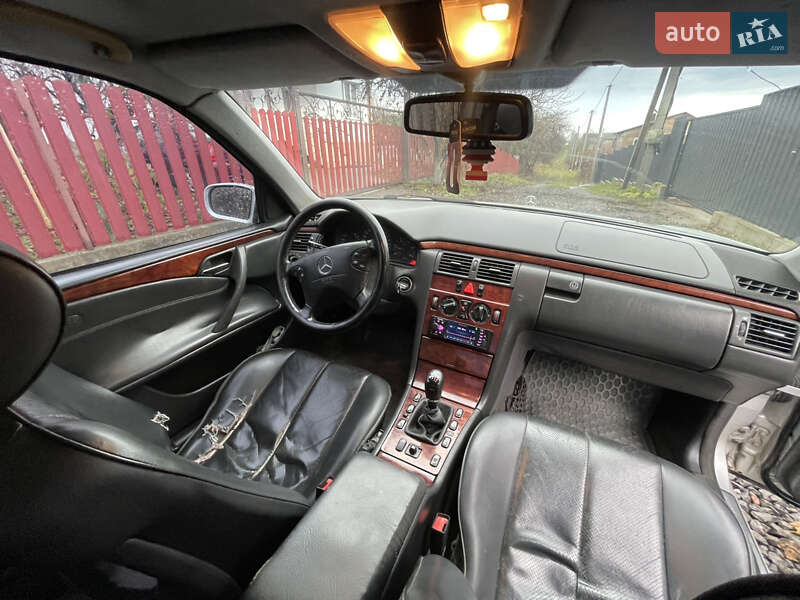 Седан Mercedes-Benz E-Class 2000 в Хмельницком фото 5 Седан Mercedes-Benz E-Class 2000 в Хмельницком