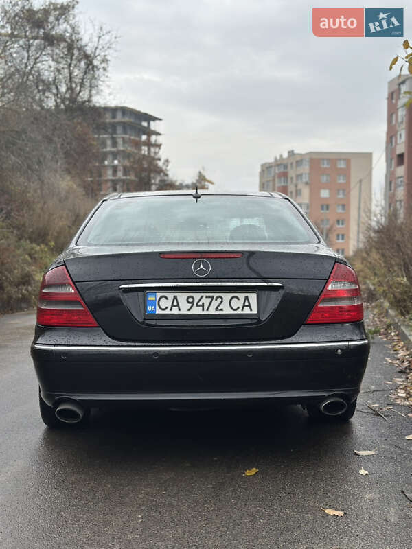 Седан Mercedes-Benz E-Class 2005 в Львове