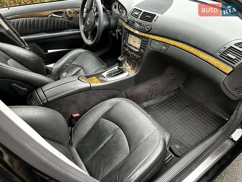 Седан Mercedes-Benz E-Class 2005 в Львове