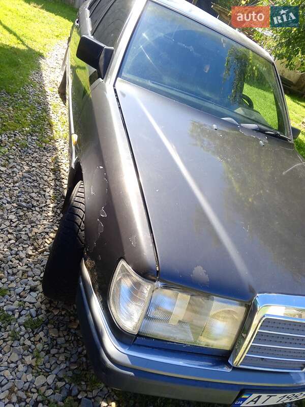 Седан Mercedes-Benz E-Class 1992 в Косове фото 14 Седан Mercedes-Benz E-Class 1992 в Косове