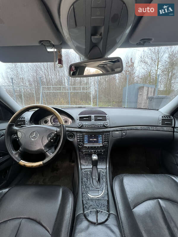 Седан Mercedes-Benz E-Class 2003 в Ратным фото 12 Седан Mercedes-Benz E-Class 2003 в Ратным
