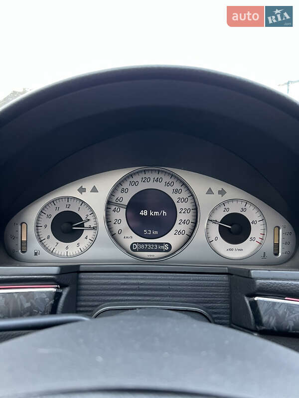 Седан Mercedes-Benz E-Class 2003 в Ратным фото 17 Седан Mercedes-Benz E-Class 2003 в Ратным