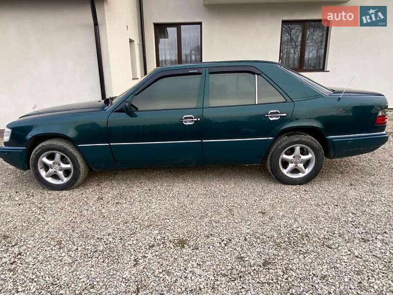 Седан Mercedes-Benz E-Class 1995 в Чернівцях фото 4 Седан Mercedes-Benz E-Class 1995 в Чернівцях