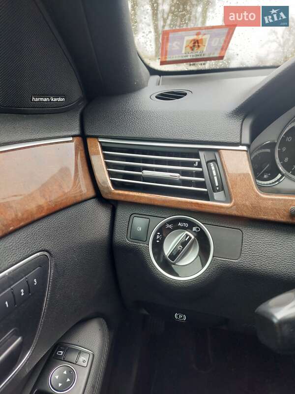 Седан Mercedes-Benz E-Class 2012 в Берестечку