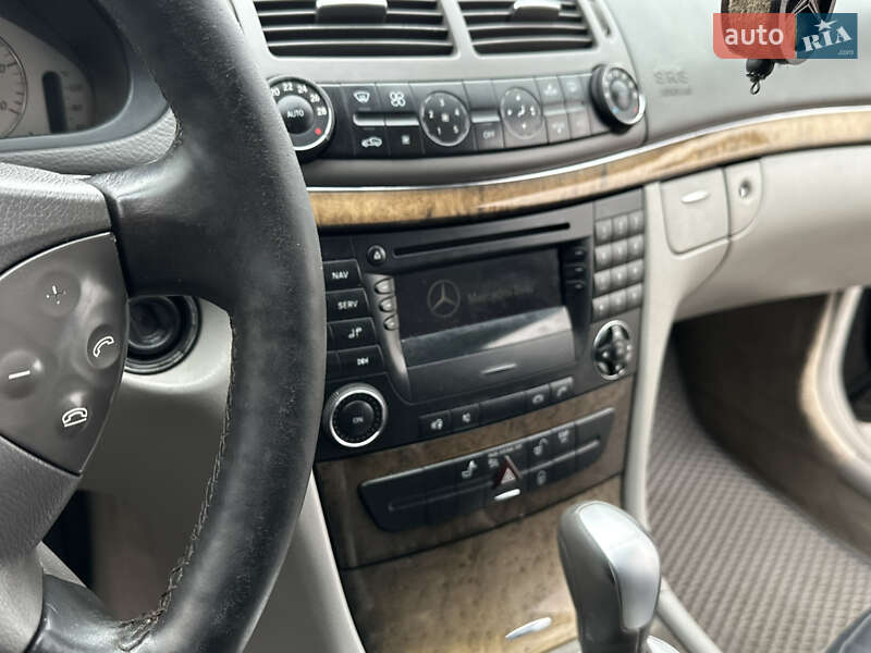 Седан Mercedes-Benz E-Class 2005 в Львове фото 10 Седан Mercedes-Benz E-Class 2005 в Львове