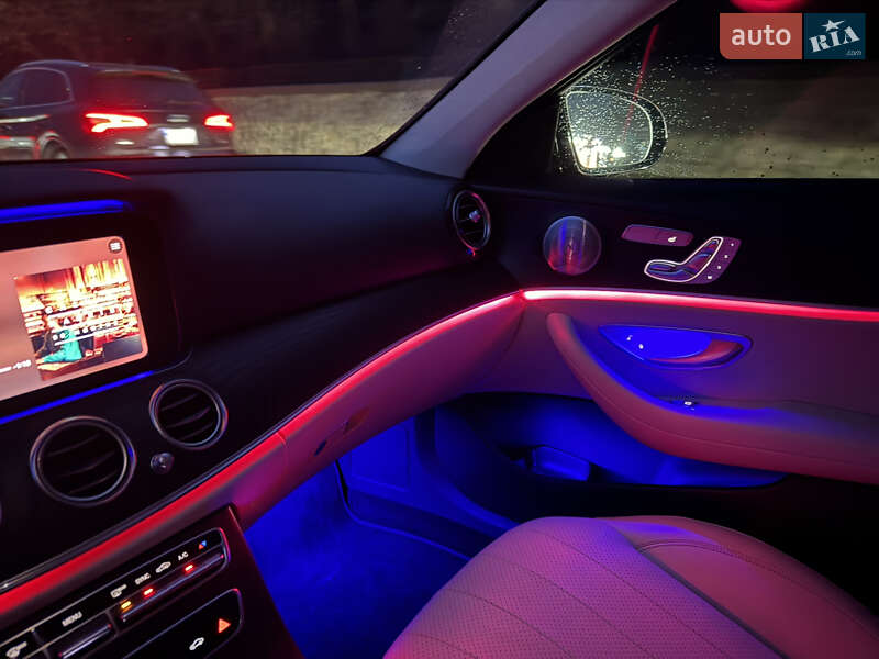 Седан Mercedes-Benz E-Class 2019 в Києві
