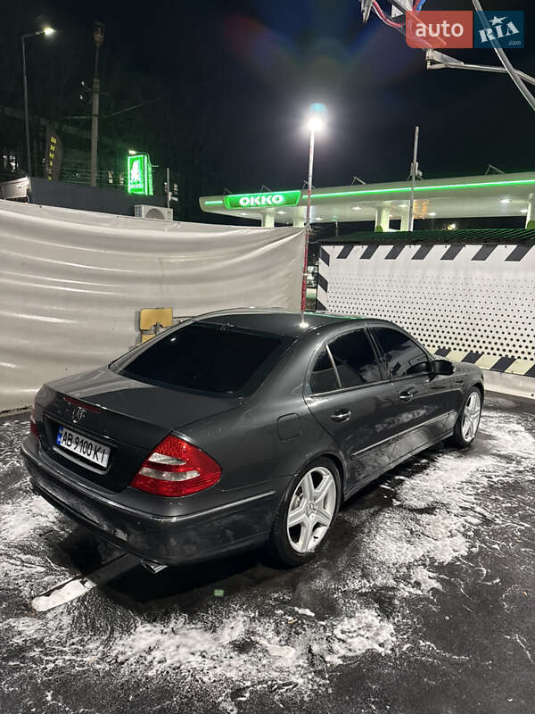 Седан Mercedes-Benz E-Class 2003 в Вінниці