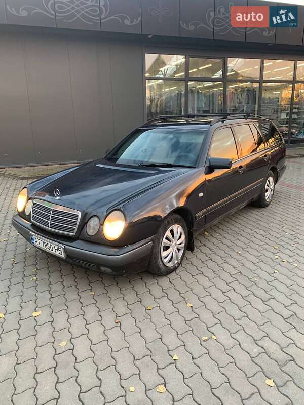Mercedes-Benz E-Class 1998 Mercedes-Benz E-Class 1998