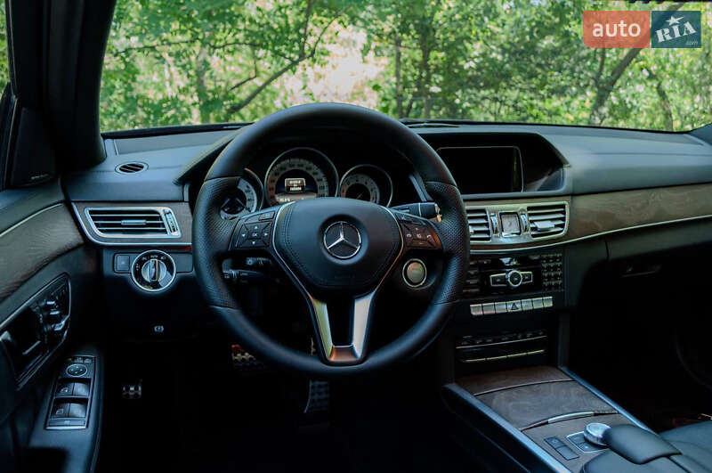 Седан Mercedes-Benz E-Class 2014 в Одесі