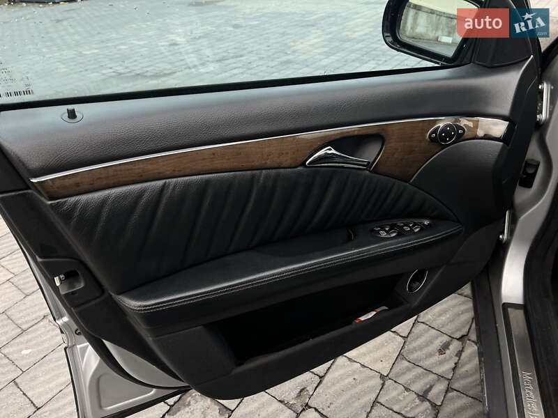 Седан Mercedes-Benz E-Class 2002 в Львові фото 16 Седан Mercedes-Benz E-Class 2002 в Львові