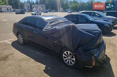 Седан Mercedes-Benz E-Class 2011 в Киеве